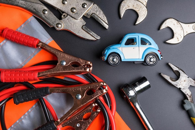 outils voiture indispensable